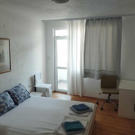 Flora Beach Apartaments Burgas Esterno foto