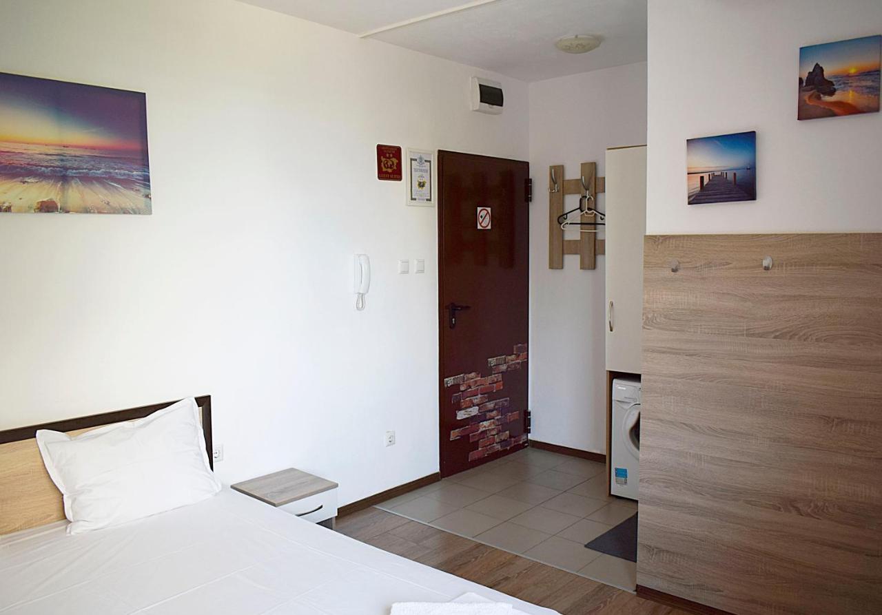 Flora Beach Apartaments Burgas Esterno foto