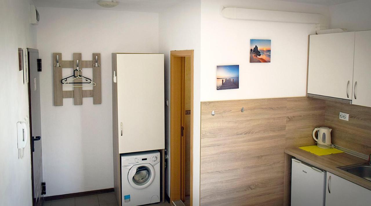 Flora Beach Apartaments Burgas Esterno foto